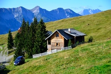 Häuser auf der Alm