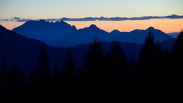 Lienzer Dolomiten in der Abenddämmerung