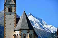 Pfarrkirche_Heilgenblut_Glockner 2