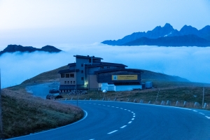 Wallackhaus über dem Nebel